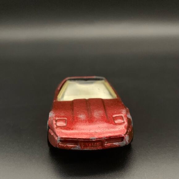 Vintage 1982 Hot Wheels 80’s Corvette Die Cast Maroon Toy Car - Picture 3 of 14